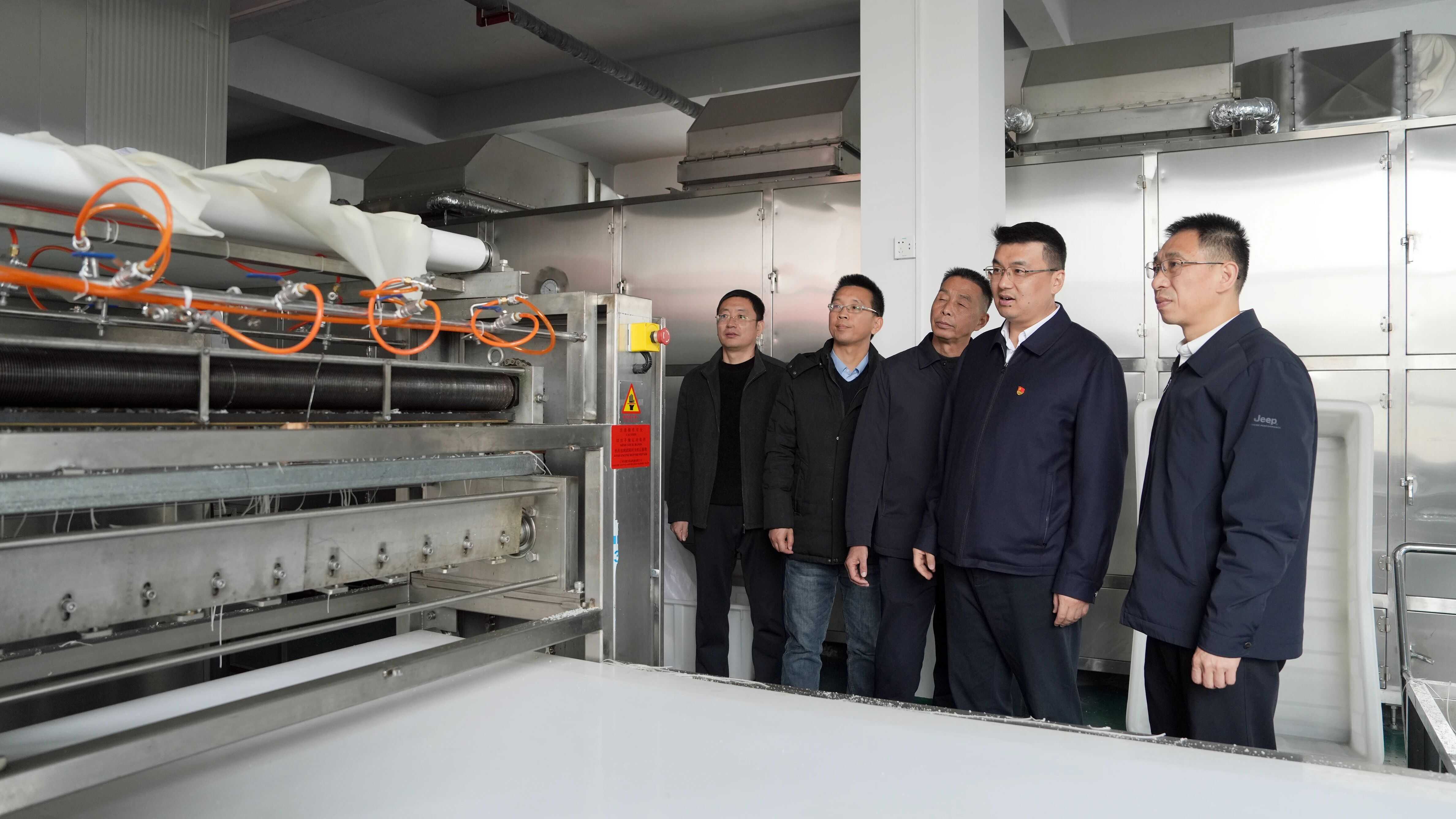 卓曉軍赴平江縣漁潭村調(diào)研指導(dǎo)鄉(xiāng)村振興工作